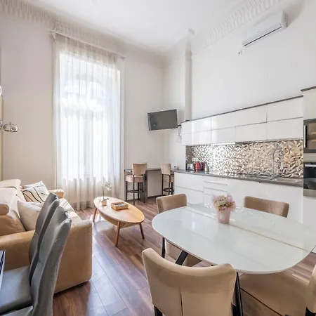 شقة Maison Terez N' Elegant With Balcony *