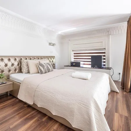شقة Maison Terez N' Elegant With Balcony
